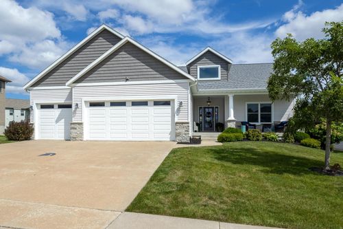 5789 Texas Drive, Bettendorf, IA, 52722 | Card Image