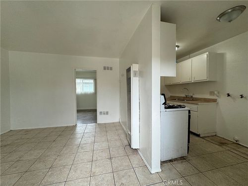 591 E 6th Street, Pomona, CA, 91766 | Card Image