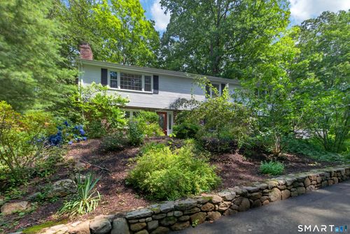 123 Janeway Dr, Guilford, CT, 06437-1319 | Card Image