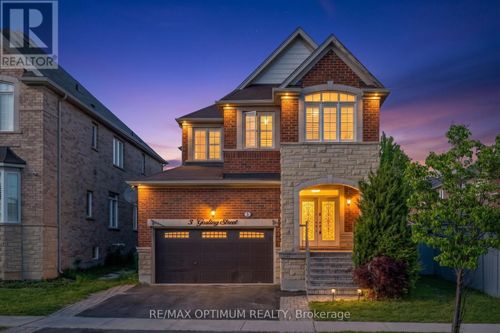 3 Gosling St, Brampton, ON, L6Y0V2 | Card Image