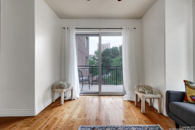 APT-203 - 215 Center St, Condo with 2 bedrooms, 2 bathrooms and null parking in San Antonio TX | Image 14