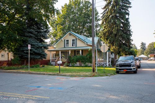 610 W Emma Ave, Coeur D Alene, ID, 83814-2528 | Card Image