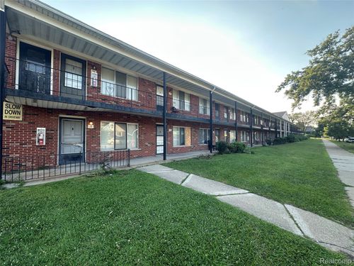 4535 Cadieux #22 / 107 Road, Detroit, MI, 48224 | Card Image