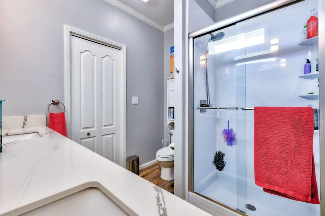 on-suite bathroom | Image 17