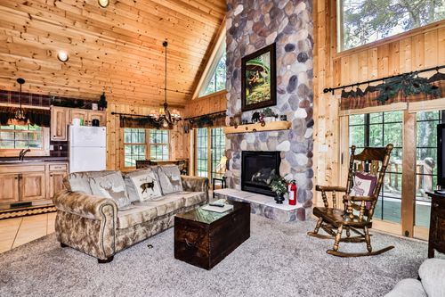 166-8250 Northern Rd, Minocqua, WI, 54548-9127 | Card Image