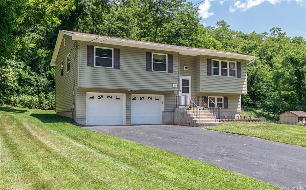 Camelot Rd, Poughkeepsie, NY 12601