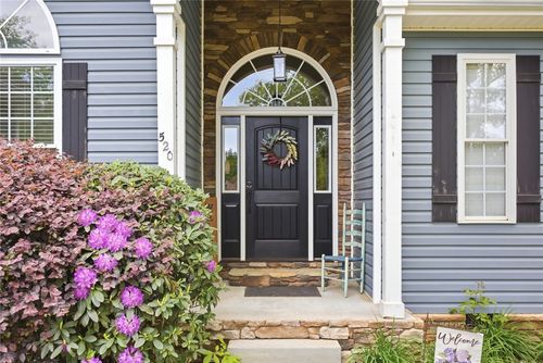 520 Serria Way, Seneca, SC, 29678-5754 | Card Image