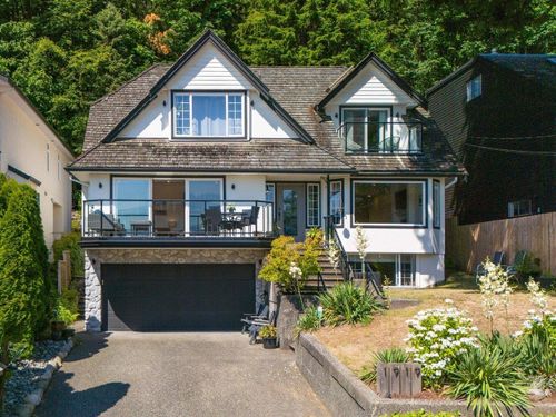 1919 Cliffwood Rd, North Vancouver, BC, V7G1S1 | Card Image