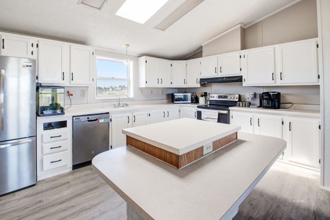 208 Cascade Dr, House other with 4 bedrooms, 2 bathrooms and null parking in Spring Creek NV | Image 4