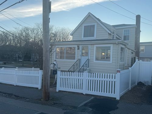 1-2 Sea Ave, Quincy, MA, 02169 | Card Image
