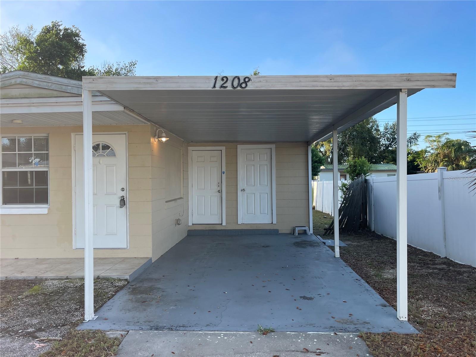Residential Lease in LAKE WALES 3