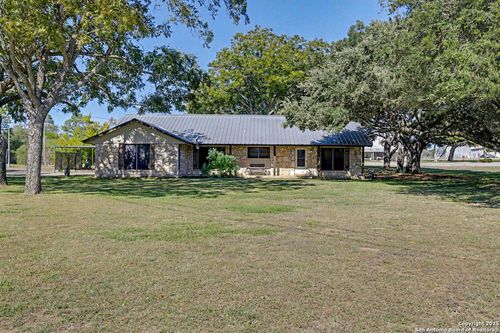 307 Us Highway 87 W, Stockdale, TX, 78160-6071 | Card Image