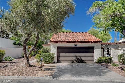 2620 San Lago Ct, Las Vegas, NV, 89121-3923 | Card Image