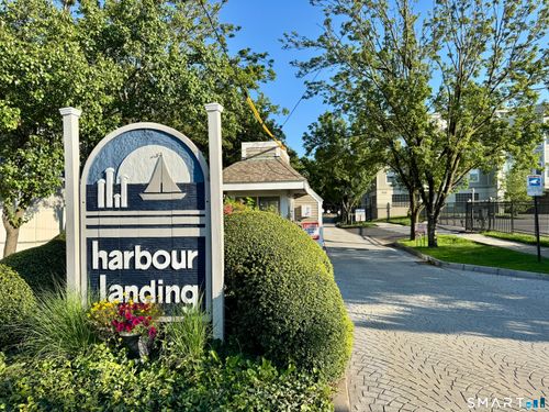 18 Harbour Close, New Haven, CT, 06519-2834 | Card Image