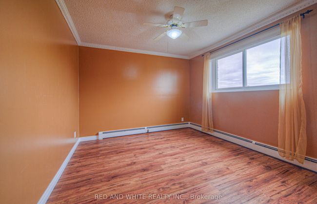 406 - 400 Champlain Blvd, Condo with 2 bedrooms, 1 bathrooms and null parking in Cambridge ON | Image 12