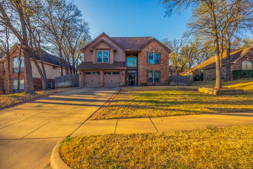 1805 Rolling Ridge Dr, Grapevine, TX, 76051-7343 | Card Image
