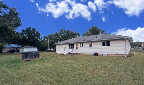 231 Mckay Ave, Waterloo, IA, 50703-1768 | Card Image