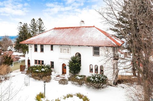 2514 E Superior St, Duluth, MN, 55812-2235 | Card Image