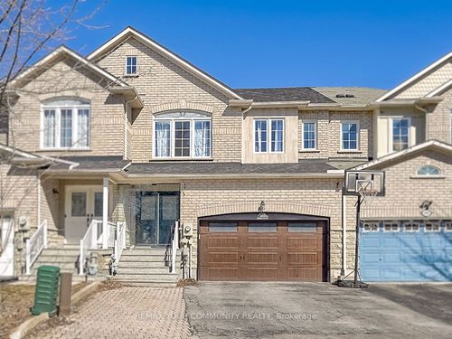 563 Mulock Court, Newmarket, ON, L3Y5H1 | Card Image