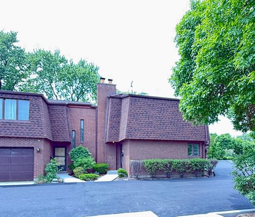 414 S Dee Rd, Park Ridge, IL, 60068-3738 | Card Image