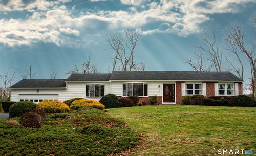 17 Arrowhead Ln, Branford, CT, 06405-3905 | Card Image