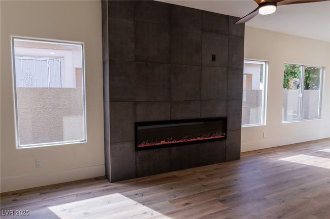 1100 Warm Canyon Way, House other with 3 bedrooms, 2 bathrooms and null parking in Las Vegas NV | Image 10