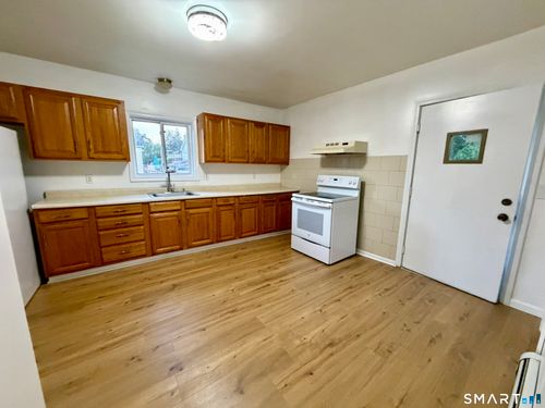 2-40 Lincoln Ave, Danbury, CT, 06810-7999 | Card Image