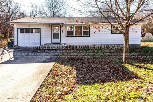 143 E Cleburn St, Fayetteville, AR, 72701-2108 | Card Image