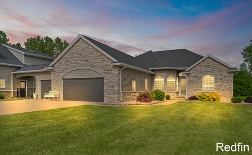 10580 Stirrup Dr, Caledonia, MI, 49316-9448 | Card Image