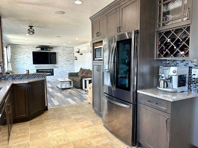 5210 49 A Street, House other with 3 bedrooms, 2 bathrooms and 4 parking in Kitscoty AB | Image 8