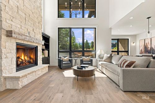2 Dockside Circle, Donnelly, ID, 83615 | Card Image