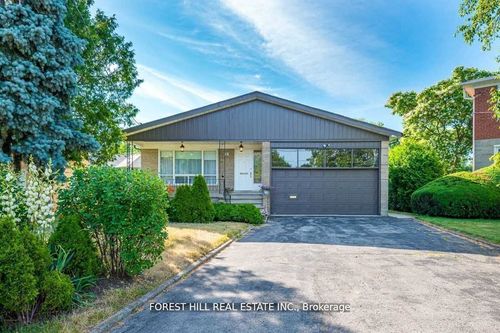 3 Tokay Crt, North York, ON, M3H3V1 | Card Image