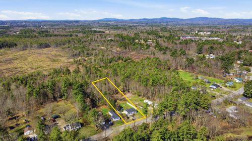 147 Salmon Falls Rd, Rochester, NH, 03868-8622 | Card Image