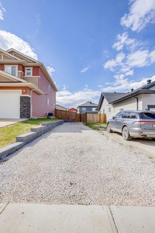112 Beaverlodge Close, House other with 5 bedrooms, 4 bathrooms and 8 parking in Fort McMurray AB | Image 39