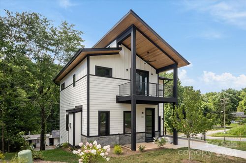 205 Torch Light Way, Asheville, NC, 28806-6108 | Card Image