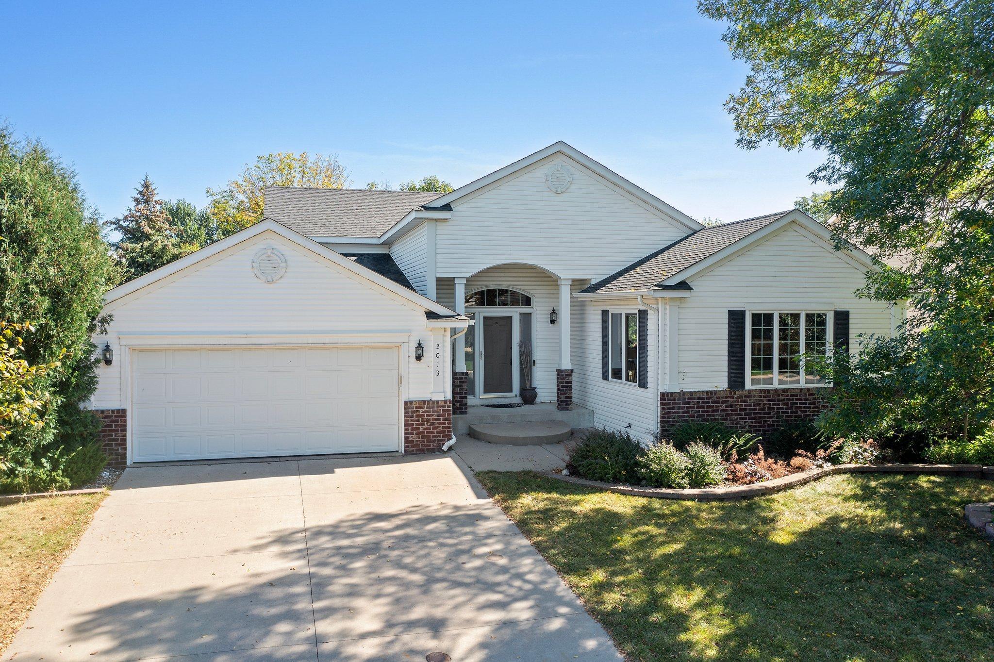 Cardinal Dr, Shakopee, MN 55379