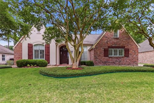 36 Woodstone Dr, Mandeville, LA, 70471-3329 | Card Image