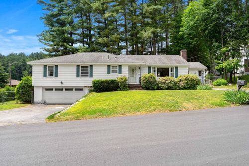 6 Norfolk Dr, Leominster, MA, 01453-2025 | Card Image