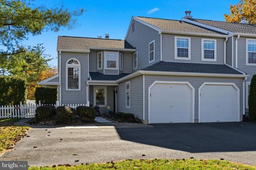 b-647 Rose Hollow Dr, YARDLEY, PA, 19067-6456 | Card Image