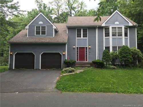19 Village View Ln, Unionville, CT, 06085-1569 | Card Image