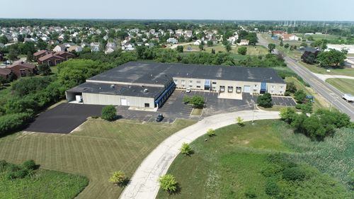 d-1700 Kiefer Dr, Zion, IL, 60099-5105 | Card Image