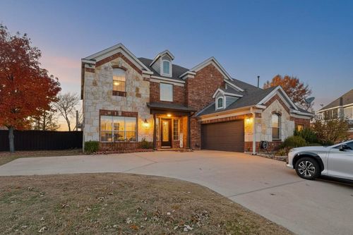 2260 Bald Eagle Way, Grand Prairie, TX, 75052-4138 | Card Image