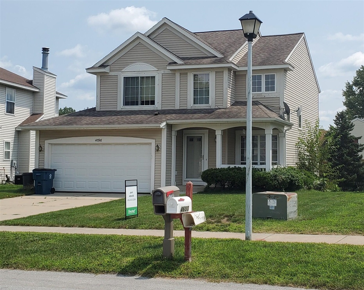 Country Hill Dr, Grand Rapids, MI 49512