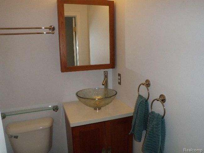 3743 Rolling Hills Rd, House other with 4 bedrooms, 3 bathrooms and null parking in Lake Orion MI | Image 6