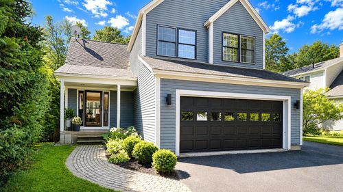 17 Bodwell St, Brunswick, ME, 04011-2801 | Card Image