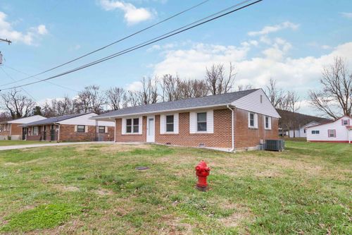 64 Bess Ann Ct, Monticello, KY, 42633-1273 | Card Image