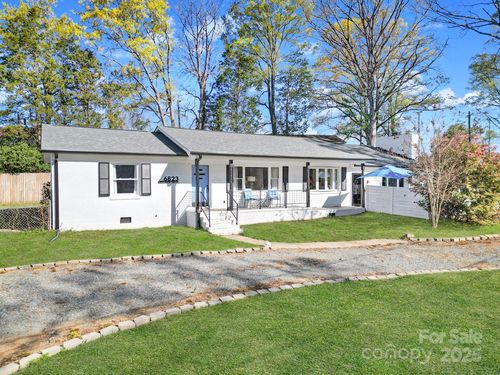 6823 City View Dr, Charlotte, NC, 28212-6303 | Card Image