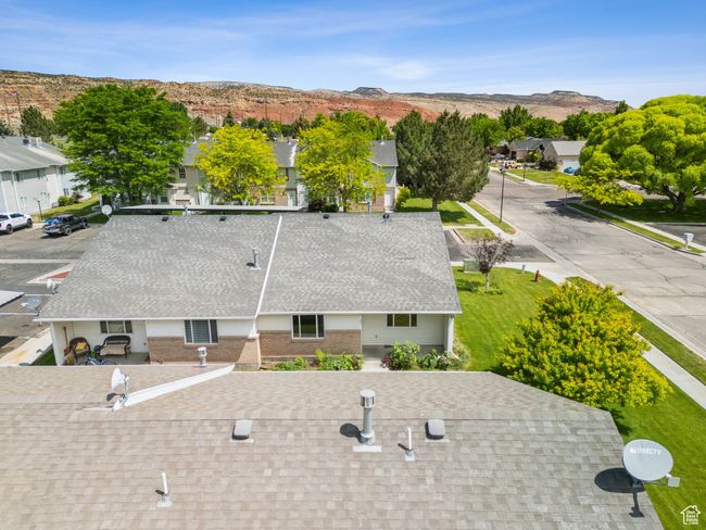 View from above of property featuring a mountainous background | Image 30