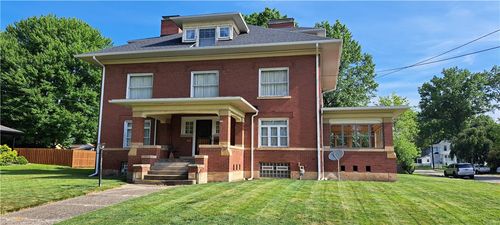 235 E Hazelcroft Ave, New Castle, PA, 16105-2175 | Card Image
