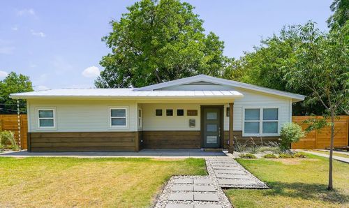 5881 Tracyne Dr, Westworth Village, TX, 76114-4123 | Card Image